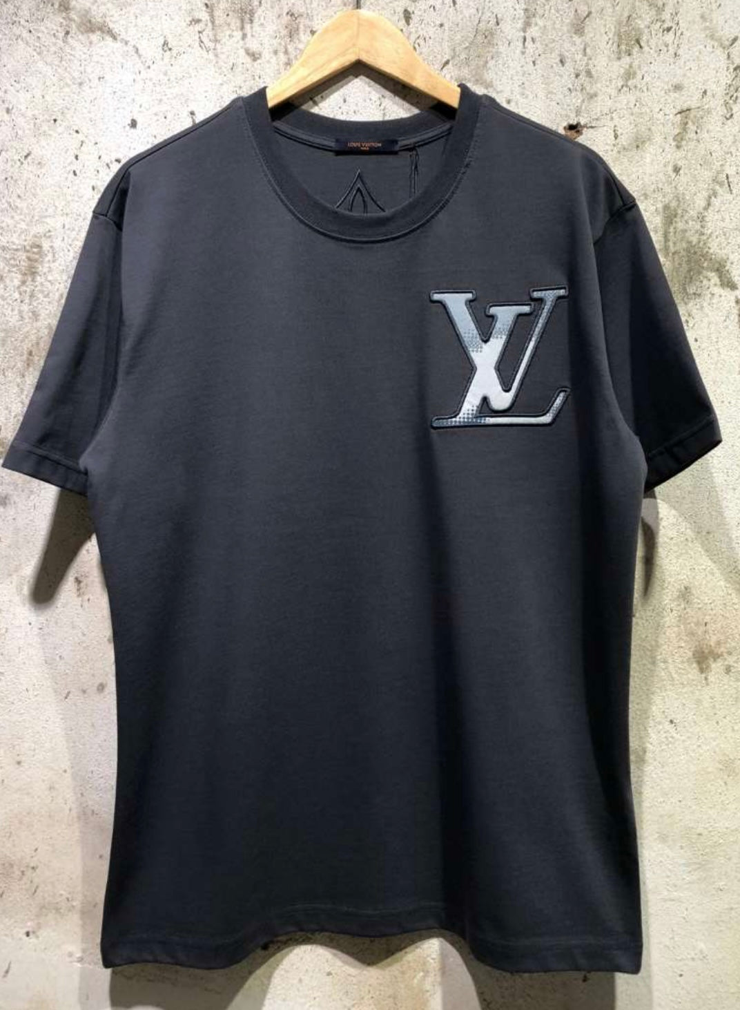 Louis Vuitton T-Shirt Standard size [ Master Quality]