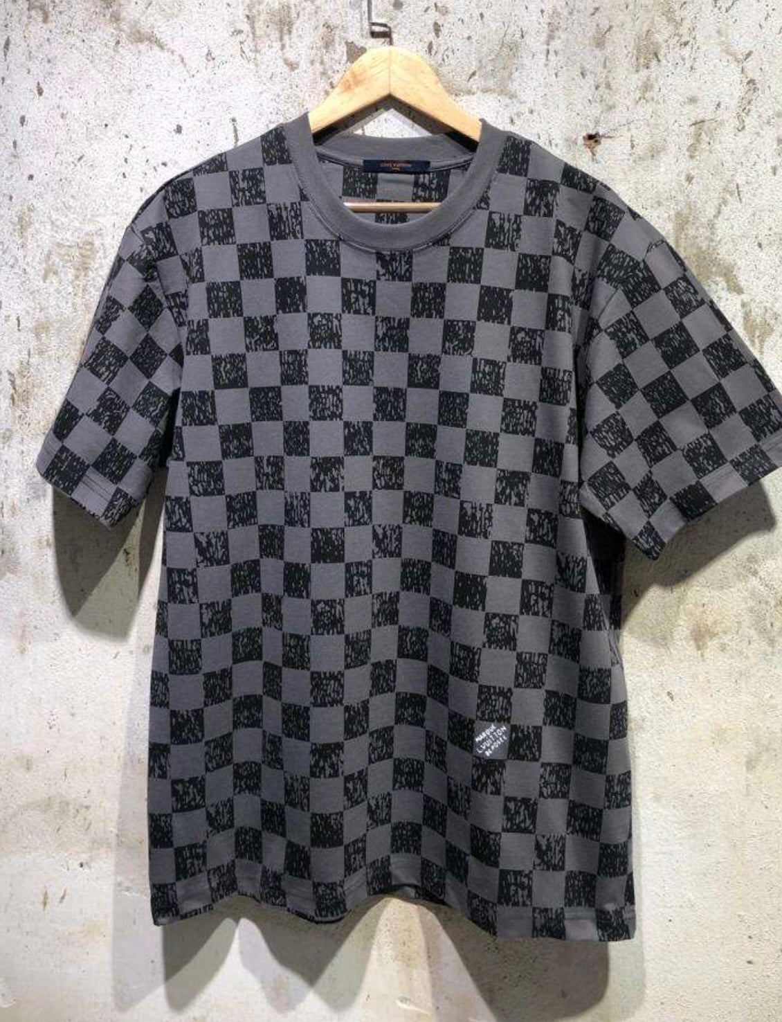 Louis Vuitton T-Shirt Standard size [ Master Quality]