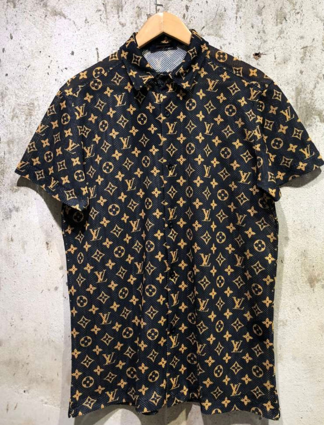 louis vuitton T-shirt standersize[ Master Quality]