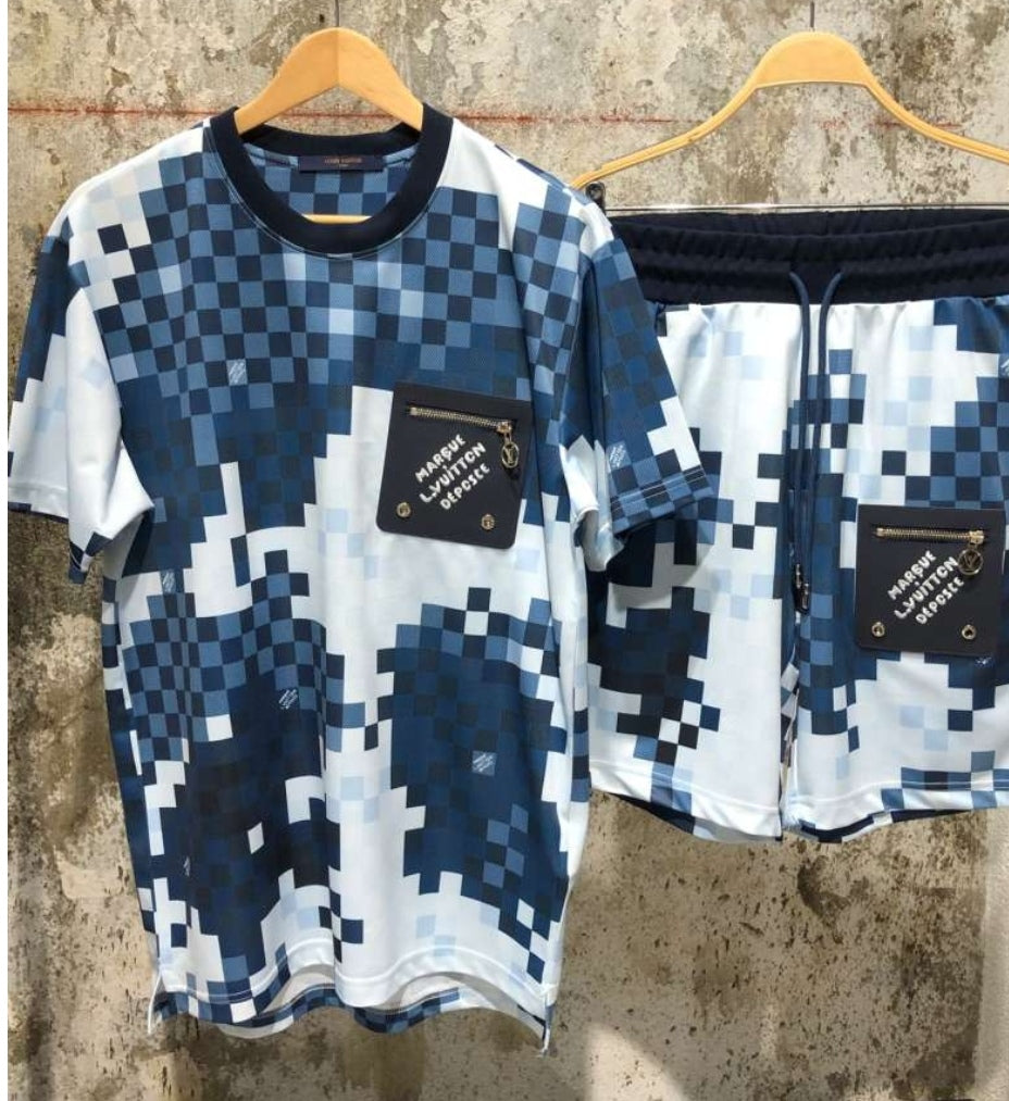 louis vuitton  shirt&shorts   Standardsize  [ Master Quality]